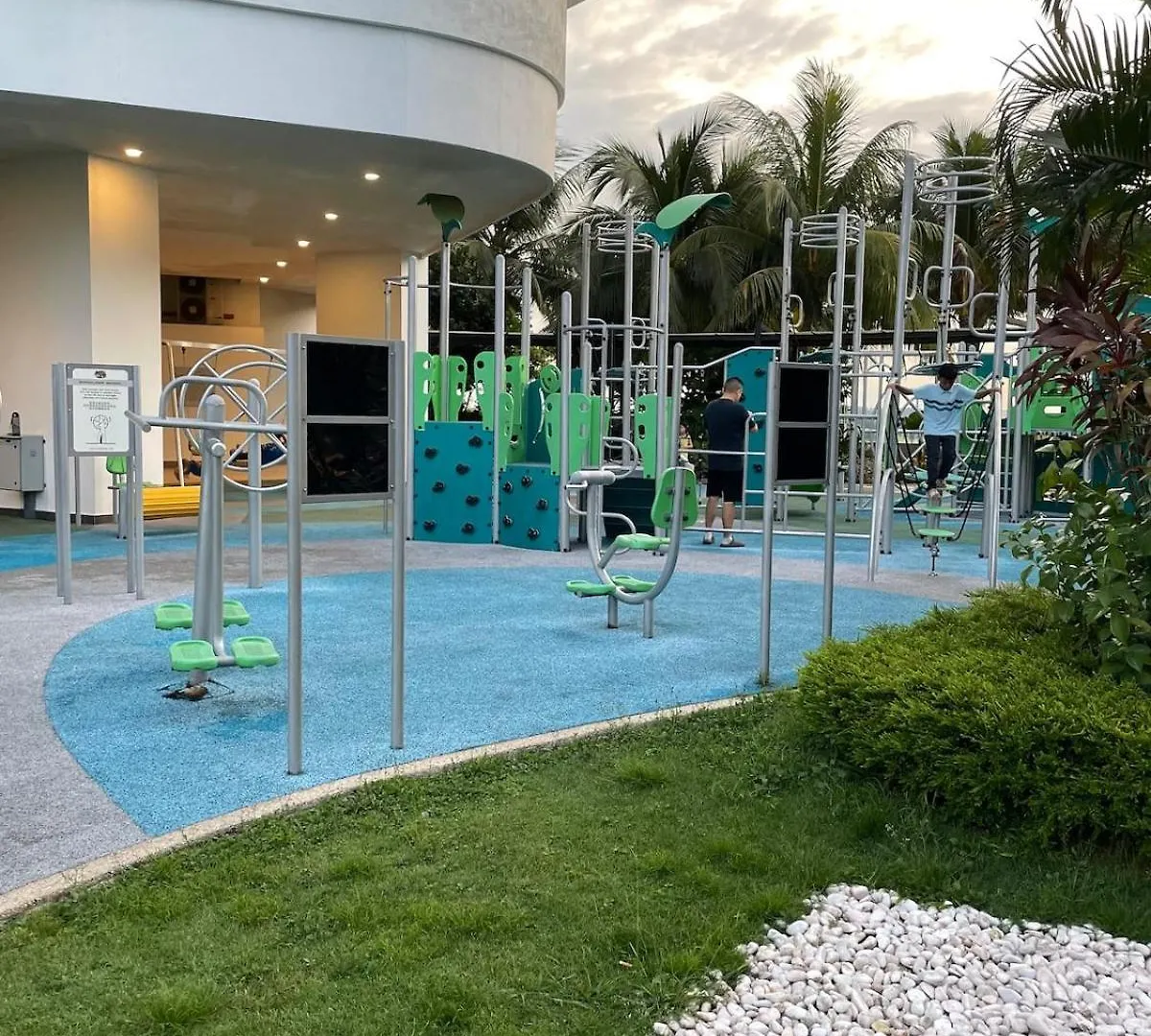 3 Rooms, Legoland, Medini, Netflix, Wi-Fi, Beach, Pool, 10 Min To Singapore Checkpoint Johor Bahru 0*,  Ma­lay­sia