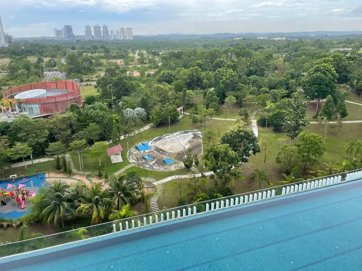 3 Rooms, Legoland, Medini, Netflix, Wi-Fi, Beach, Pool, 10 Min To Singapore Checkpoint Johor Bahru 0*,  Malezya