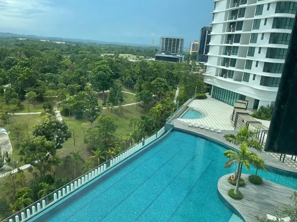 3 Rooms, Legoland, Medini, Netflix, Wi-Fi, Beach, Pool, 10 Min To Singapore Checkpoint Johor Bahru 0*,